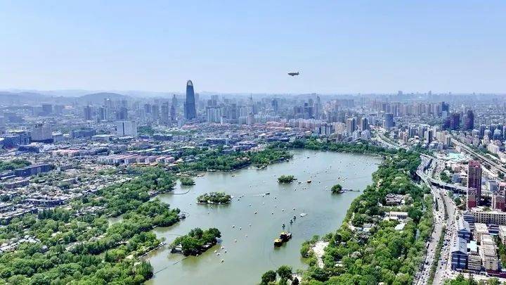皇冠球盘怎么做代理
_不少市民在济南拍到皇冠球盘怎么做代理
，飞上天的“大白”不简单，还能载人
