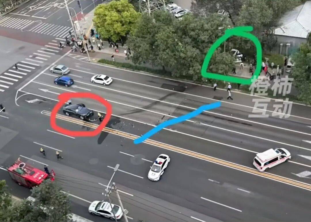 皇冠信用网站_比亚迪车主多处骨折皇冠信用网站,其妻发声:往后日子不知怎么过!陈震车祸后再度致歉