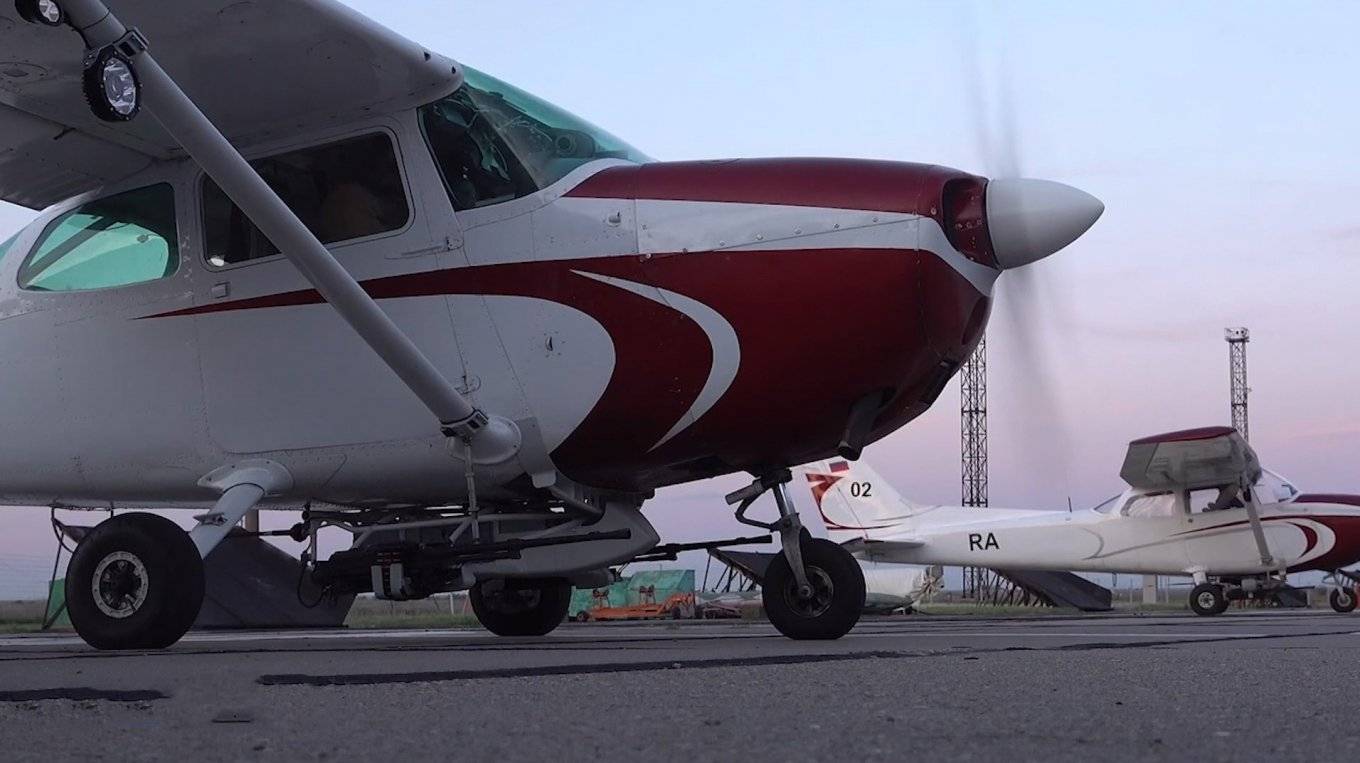 世界杯信用网代理注册_打脸俄军！画面暴露最新反无人机装备位置世界杯信用网代理注册，乌特工顺着网线全炸毁