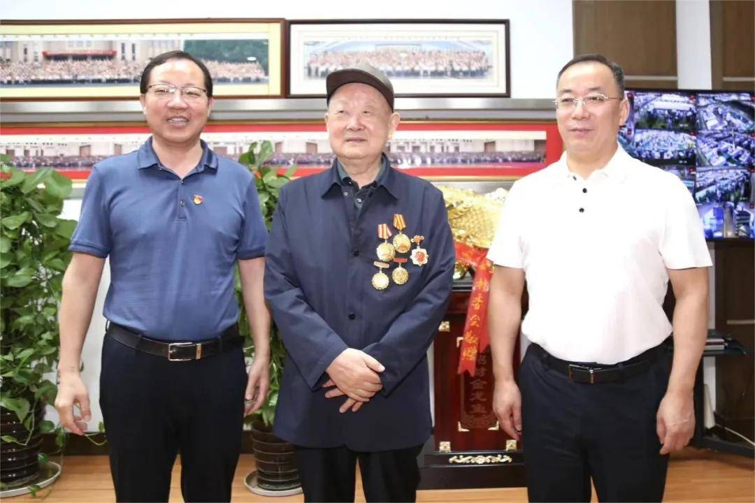 世界杯信用网代理
_一代传奇苏商谢幕：镇江放牛娃做出370亿元市值公司；儿子早已接班世界杯信用网代理
，闯入特斯拉核心供应链