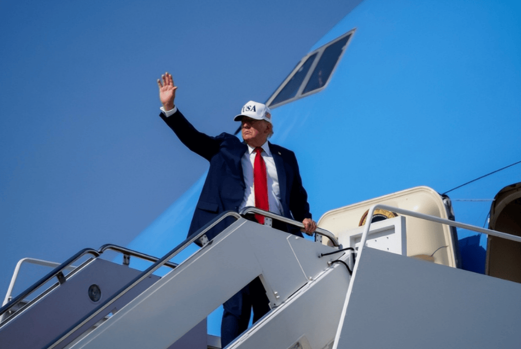 足球盘口注册_会晤很成功足球盘口注册，足足谈了100分钟，在中方临行之际，特朗普一路陪同