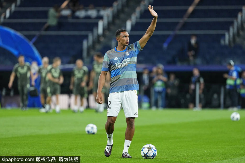 足球私人盘_深度：斯洛特不狂不炸场 摇滚已死足球私人盘！利物浦死于不愤怒