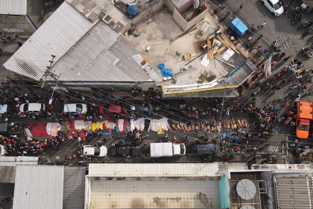 足球信用盘登3代理_巴西强力“剿匪”！里约热内卢警匪激战足球信用盘登3代理，已有120多人死亡，总统卢拉发声，现场画面曝光→