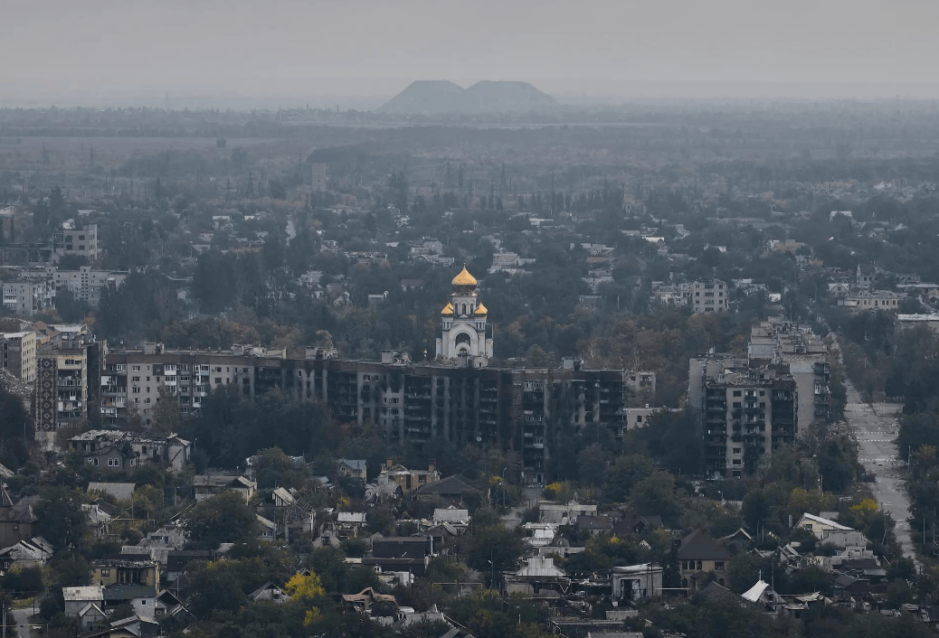 世界杯足球手机登录网_红军城移交前夜世界杯足球手机登录网，乌克兰宣布开辟新战线，主动反攻击溃俄军攻势