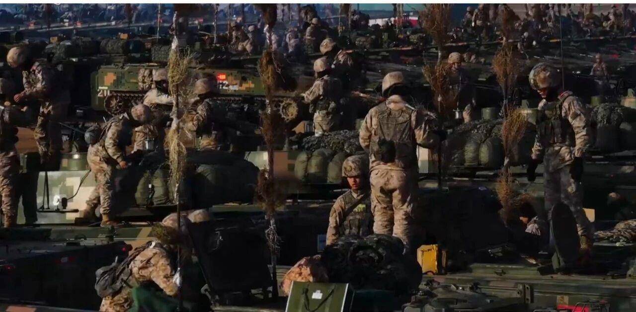 首尔叁星迅雷 vs 安阳正官庄 RB
_大场面！机器狗、无人机开路首尔叁星迅雷 vs 安阳正官庄 RB
，实兵对抗演练画面公布