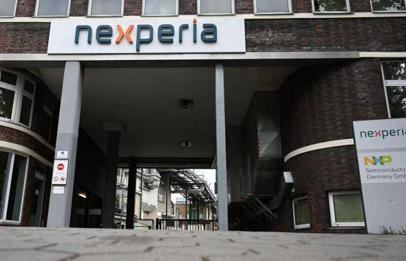 皇冠信用网足球代理
_“安世客户怕再被荷兰坑皇冠信用网足球代理
，想了一招：自己去找中国工厂谈包装”