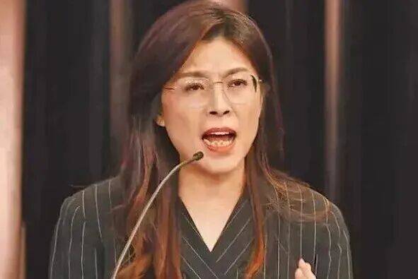 体育皇冠信用盘_郑丽文接受日媒采访：只有接受一个中国体育皇冠信用盘，才能确保台湾生存