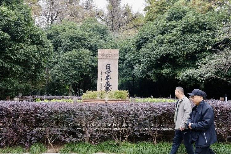 金州勇士 vs 俄克拉荷马雷霆队_“高市早苗”们应该来西湖看看这座日本人自己立的“悔战碑”