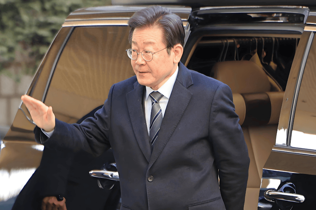 曼城 vs 多特蒙德
_李在明还未登机访华曼城 vs 多特蒙德
,日韩就共同抗议中国?韩国总统已先和高市早苗约好见面地点