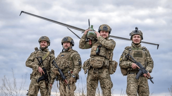 皇冠hga039_莫斯科再不投降就晚了？乌克兰宣布俄方半年损失200亿皇冠hga039，3个月打光9万兵