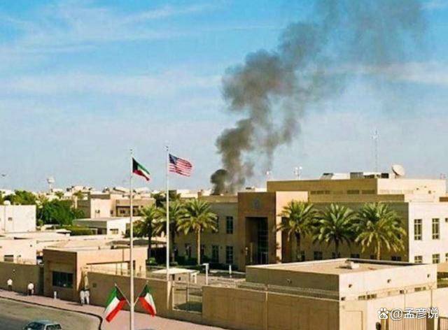 皇冠信用盘会员注册_特朗普天塌了皇冠信用盘会员注册，伊朗导弹带拐弯，炸毁3艘油轮，直接轰塌美大使馆