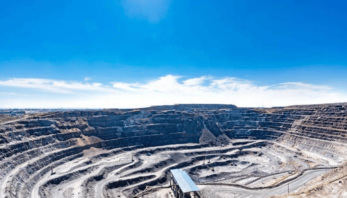 皇冠信用网会员开户_局势恶化!中方接到消息皇冠信用网会员开户,日本专机将飞越南,高市早苗对华摊牌了