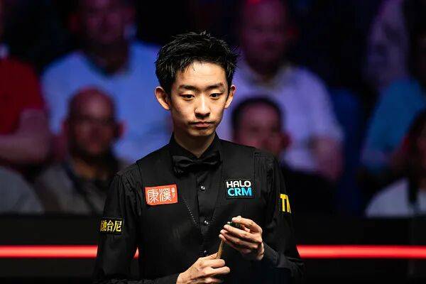 皇冠信用网登123出租_连扳3局逆转！吴宜泽17比16击败马克·艾伦皇冠信用网登123出租，首次晋级斯诺克世锦赛决赛，将与肖恩·墨菲争冠